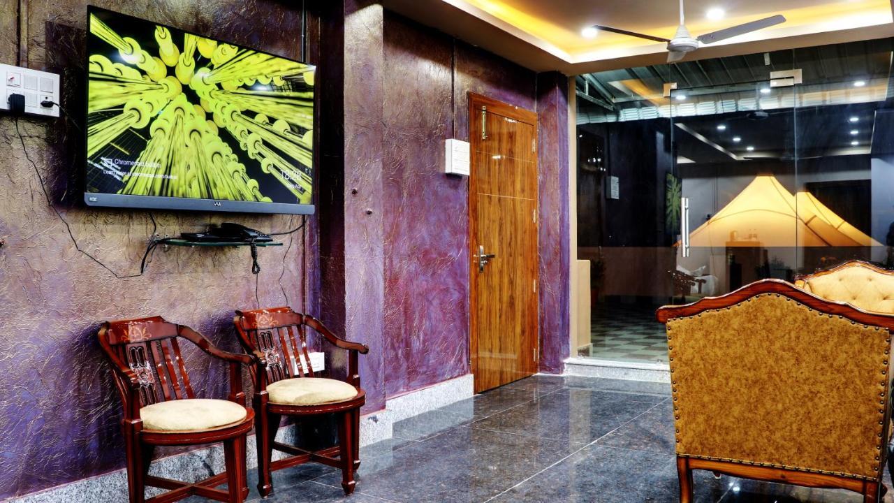 Bharalu Residency Hotell Guwahati Exteriör bild