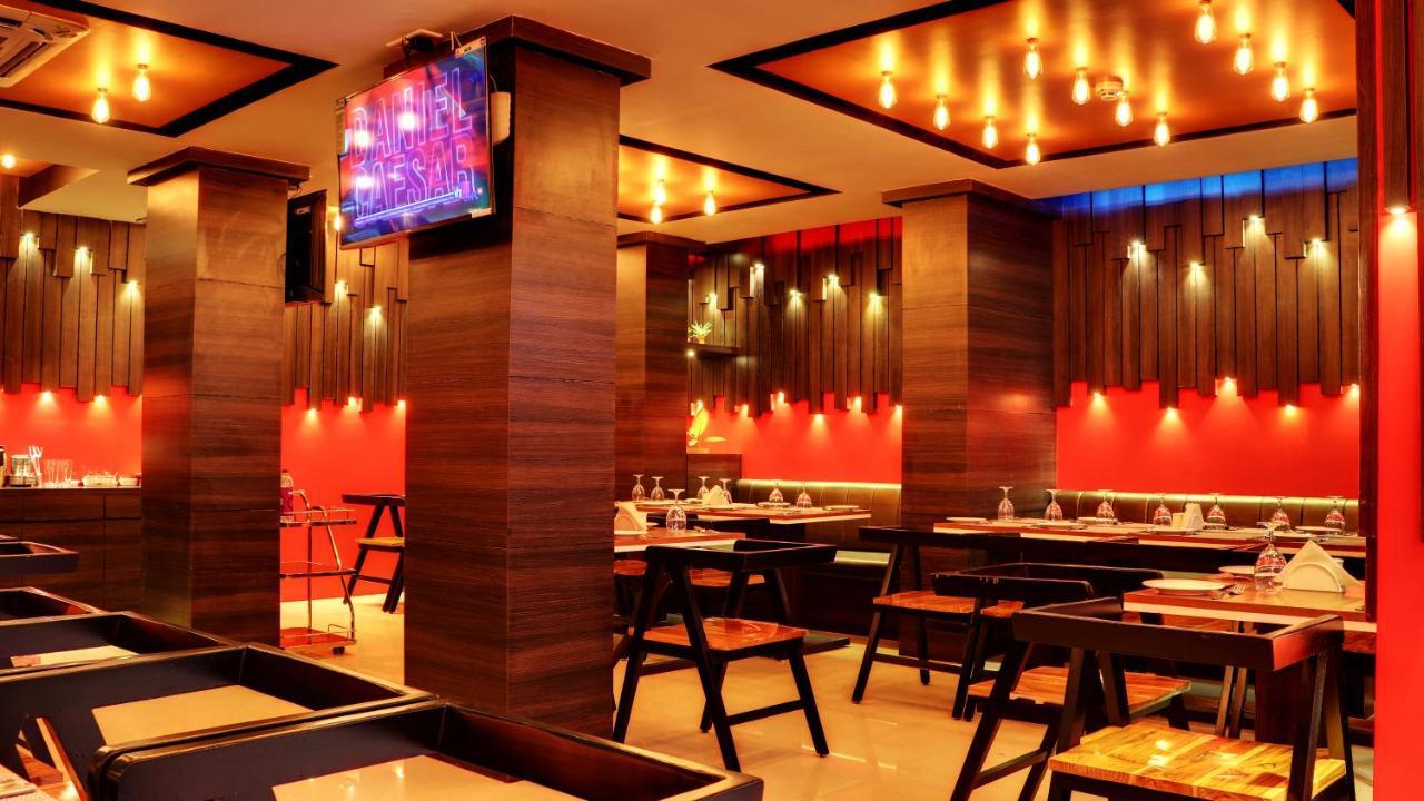 Bharalu Residency Hotell Guwahati Exteriör bild