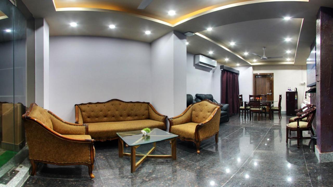 Bharalu Residency Hotell Guwahati Exteriör bild